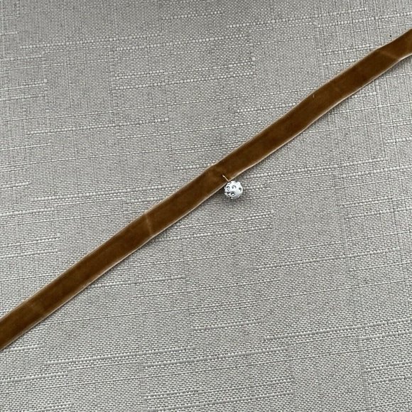 Women Choker Necklace Brown Carmel Tone Velvet Fashion Choker New - Picture 6 of 8